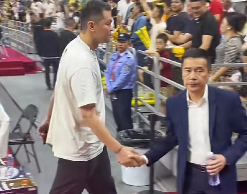 米乐-广东3消息！胡明轩尿检结果出炉，陈老板鼓舞球队，主场严阵以待